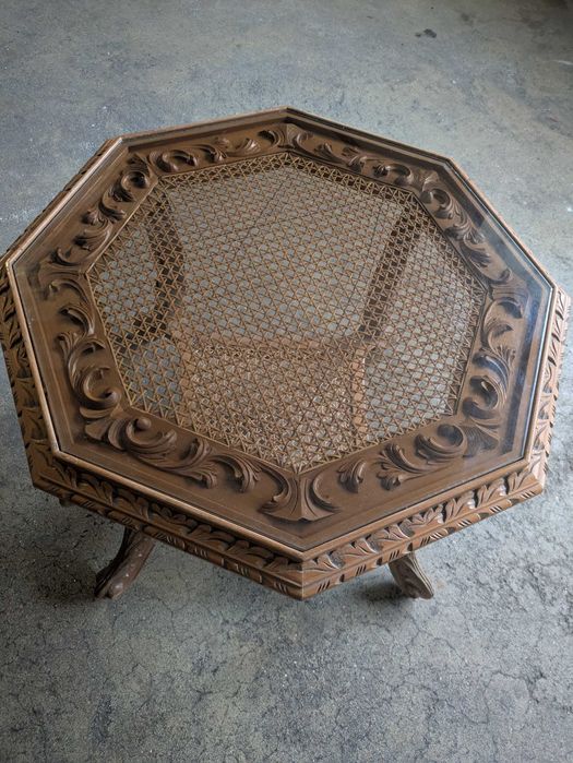 Mesa de madeira macica