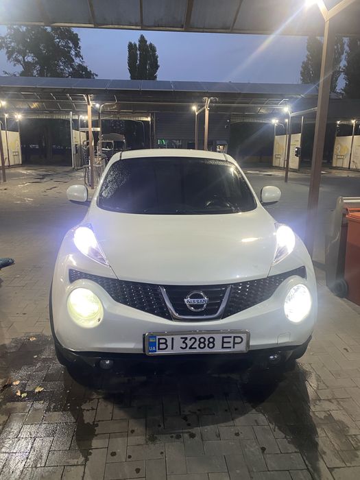 Авто Nissan Juke 1,6 2013