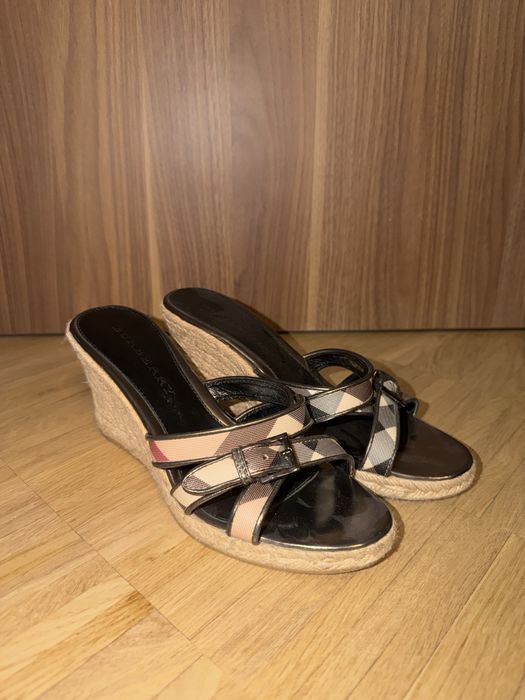 Obcasy, buty na koturnie BURBERRY