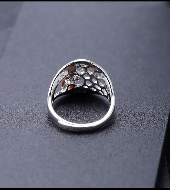 Серебряное кольцо