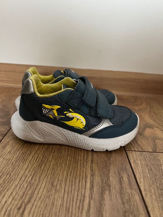 Кросівки дитячі Geox 24 розмір