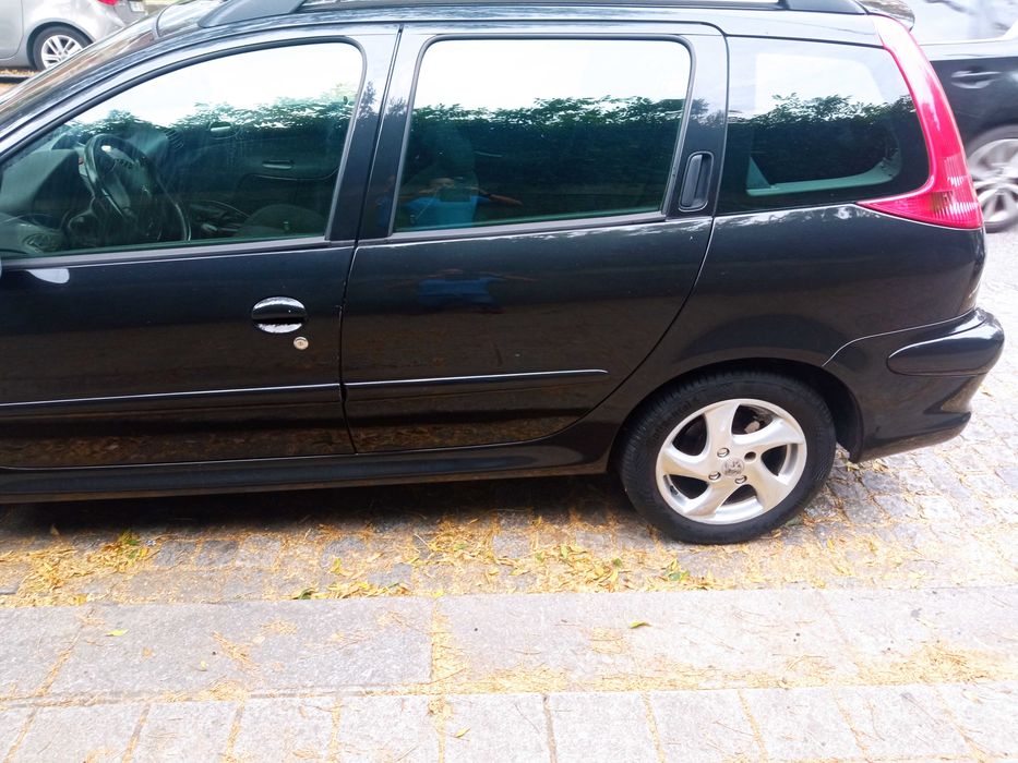 Peugeut 206 sw 155.000 KM bem estimado — photo 2