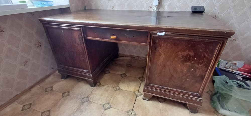 Biurko poniemieckie.