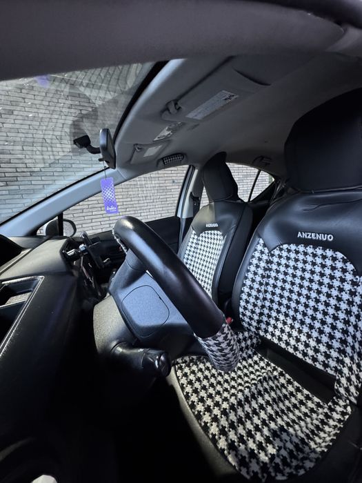 Toyota Prius C (2015)