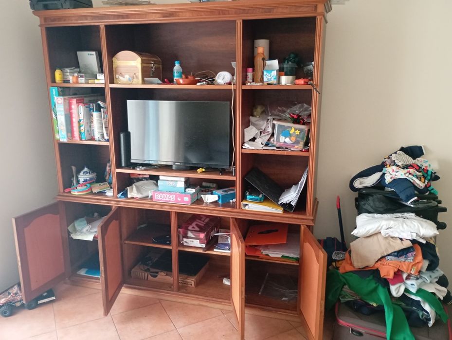 Móvel de sala muinto bom estado