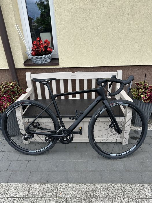 Rower gravel / szosa endurance Carbon Shimano 105 / GRX hydraulika