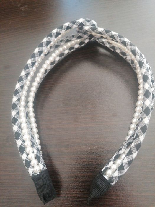 1c Opaska z perelkami/ hairband with pearls