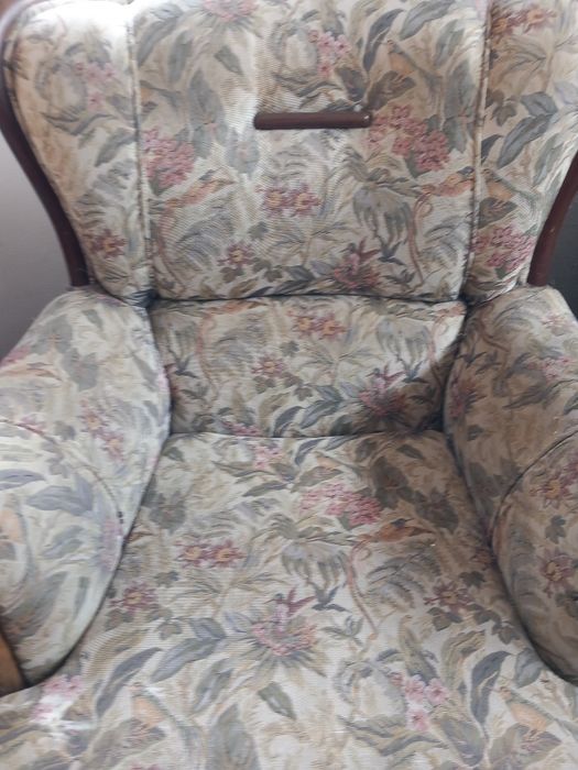 Vendo sofá usados a precisar de ser lavados