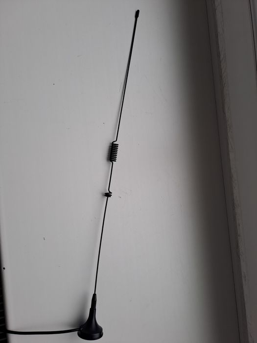 Antena magnetyczna UHF/VHF