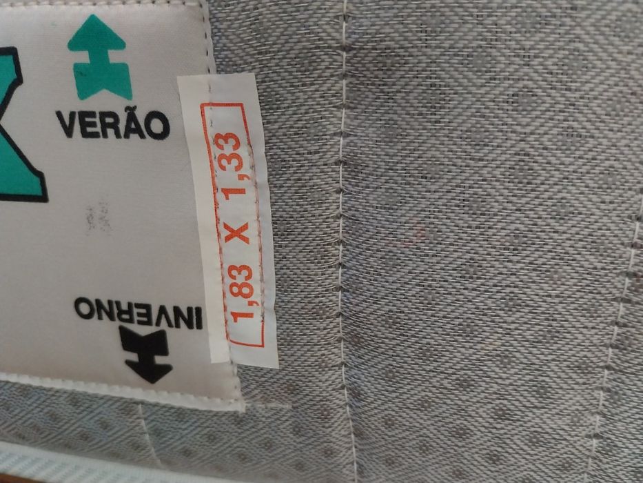 Quarto antigo em bom estado