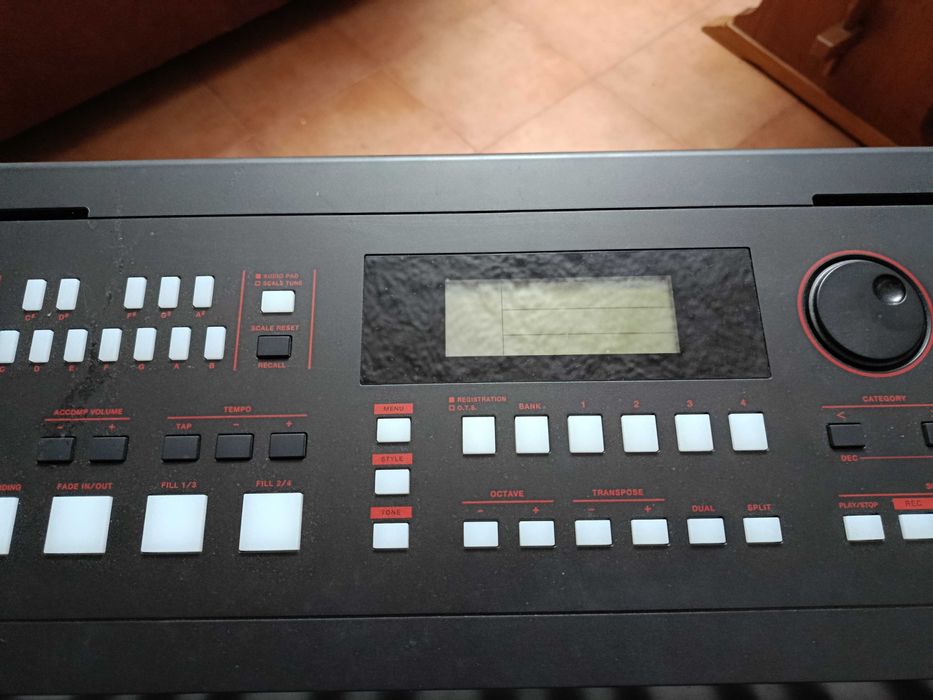 Vendo teclado Roland E-X50