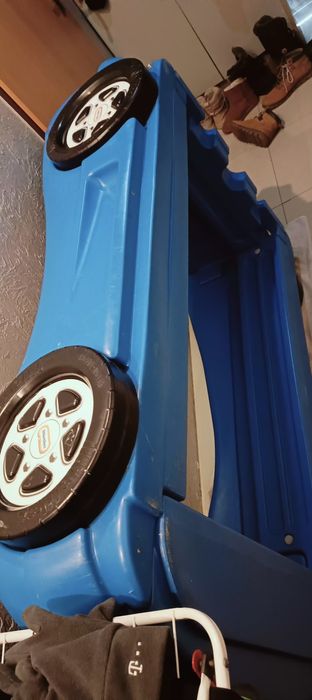 Lozko samochód little tikes