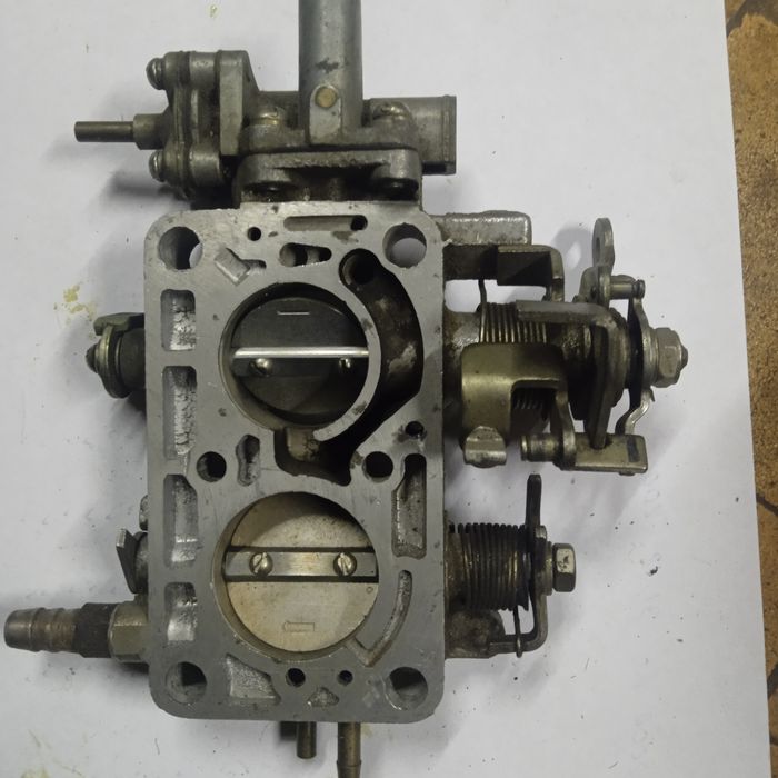 Нижня частина карбюратора газель Волга газ