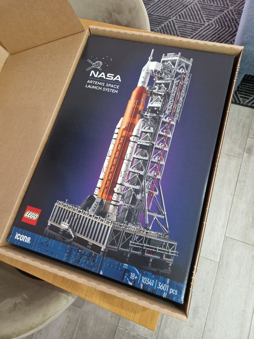 LEGO Icons 10341 NASA Artemis Space Launch System
