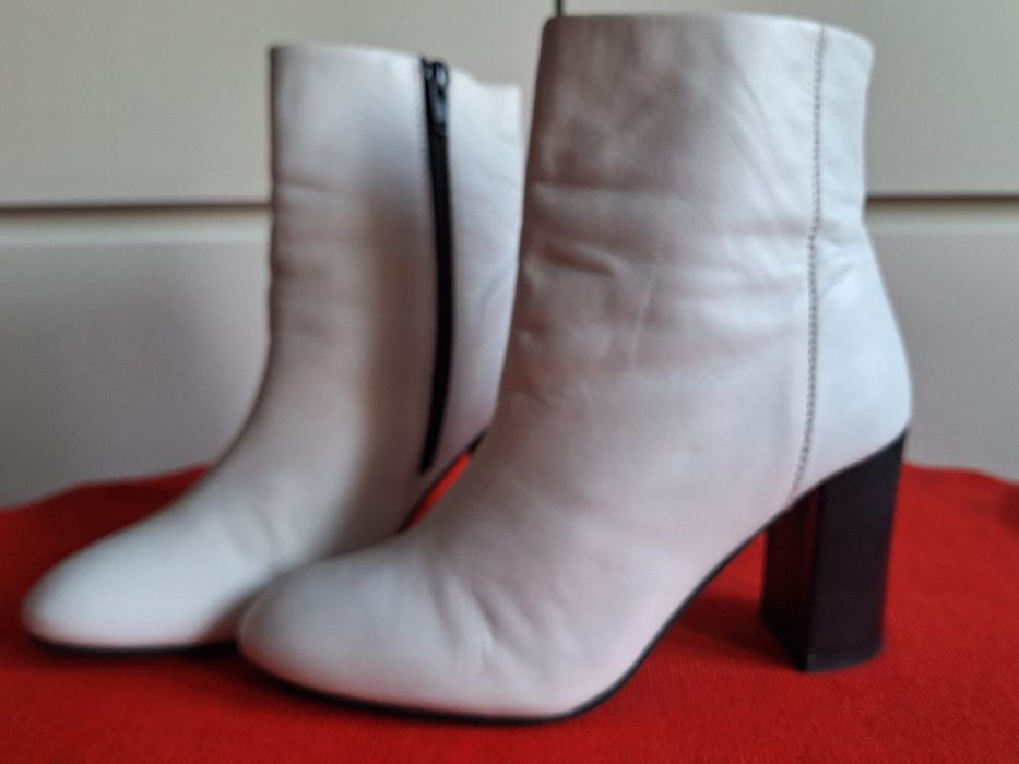 Botki skórzane firmy asos