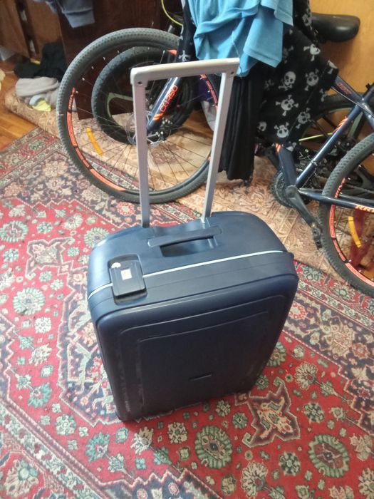 Samsonite оригинал (чемодан )