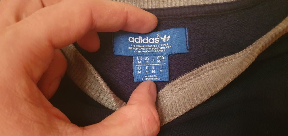 Кежуальная кофта от Adidas.