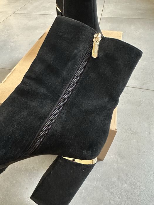 Nine West Jasmin botki na słupku czarne szpic 39