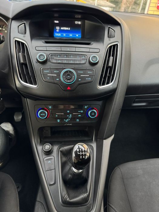 Ford Focus SW — fotografia 7