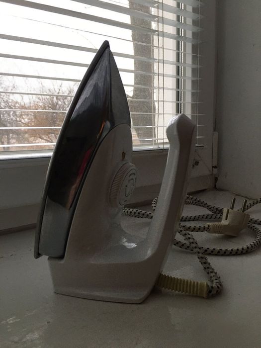 Продається праска(утюґ)