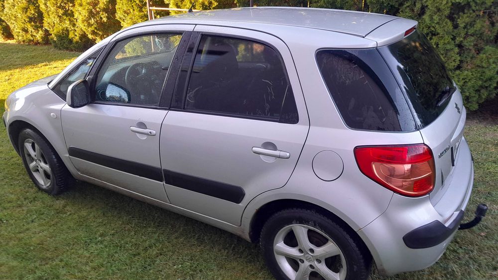 Suzuki SX4