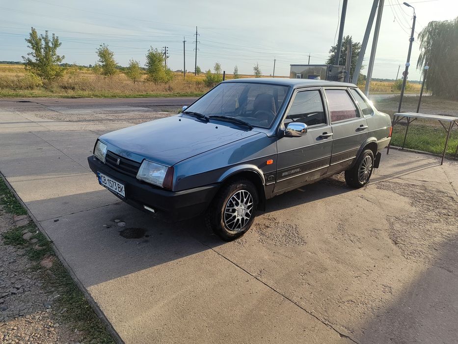 продам автомобіль ВАЗ 21099
