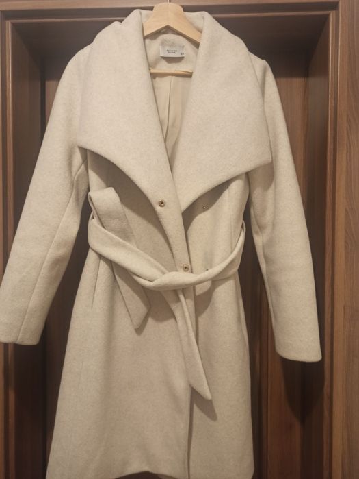 Płaszcz Reserved 40