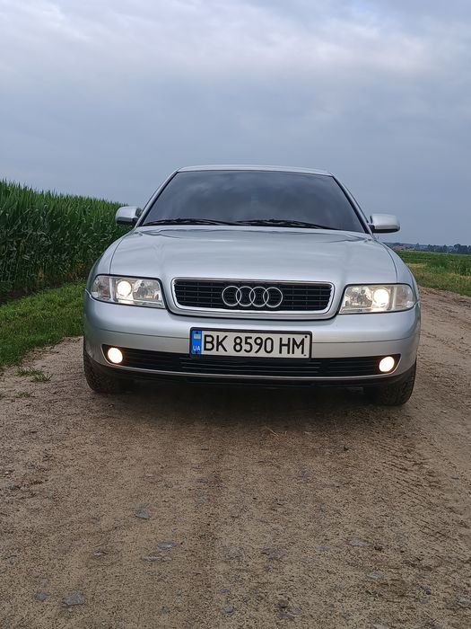 Продам надійну Audi A4,1.6 mpi