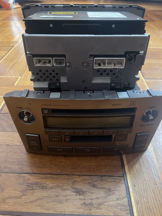 Магнитола toyota avensis 2