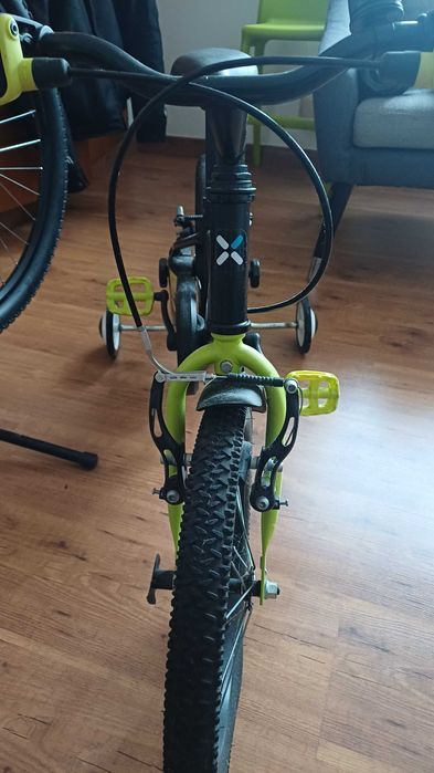 Bicicletas criança com rodas de apoio