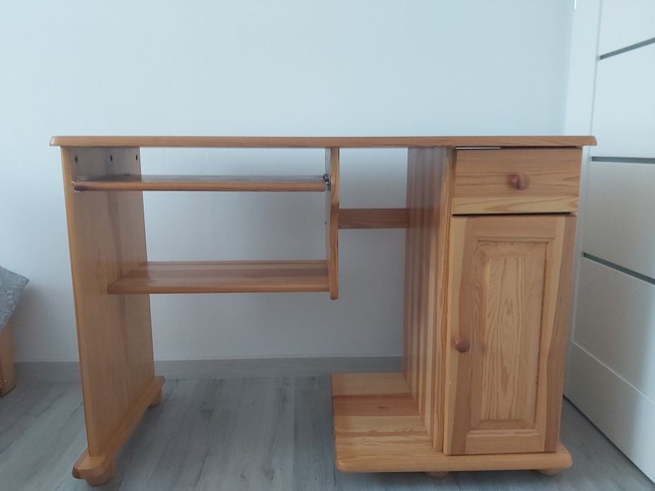 Biurko sosnowe - stan bardzo dobry