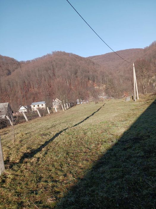 Продам земляний участок ціна договірна.