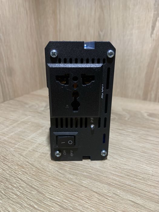 Інвертор 1600W 12V чиста синусоїда