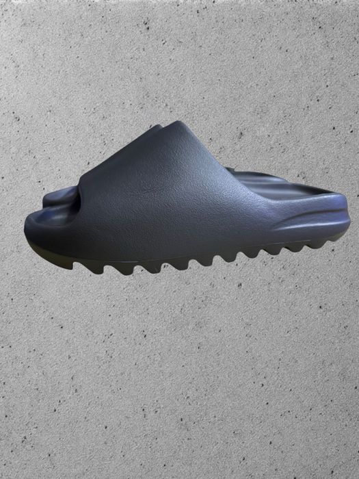 Yezzy slide dark onyx rozmiar 44,5 letnie klapki sportowe czarne darmowa wysyłka