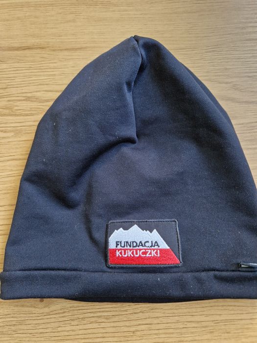 Czapka polarowa Hi Mountain typu beanie Fundacja Kukuczki