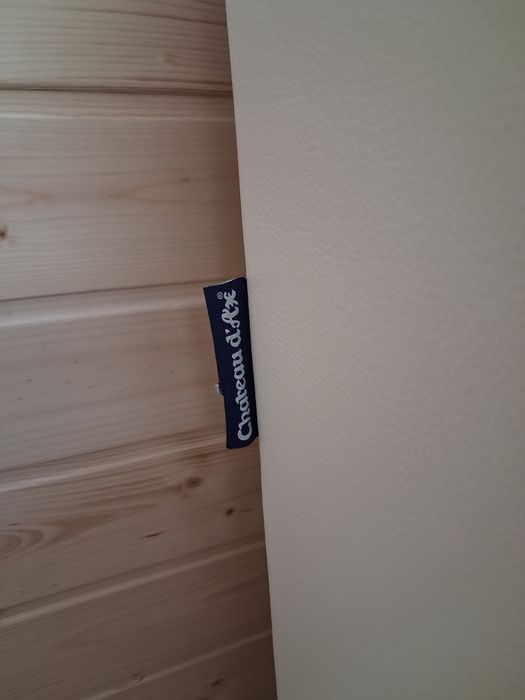 Sofá Chateau d'Ax 2,1m x 1metro em pele