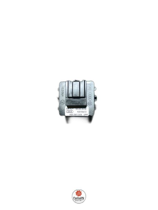 Botão / Interruptor 4 Piscas AUDI A6 C7