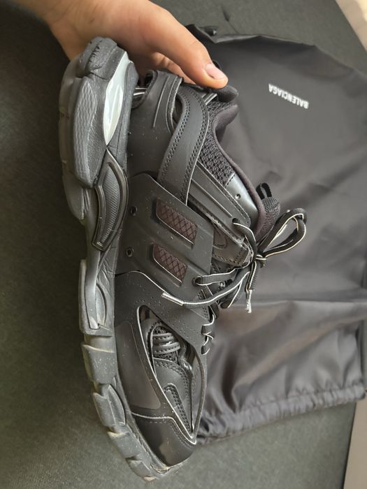 Balenciagatrack led