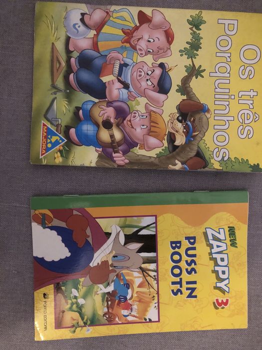 Os tres porquinhos e puss in boots