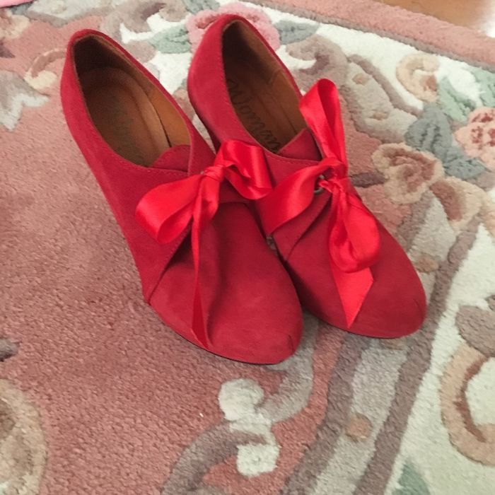 Sapatos vermelhos NOVOS