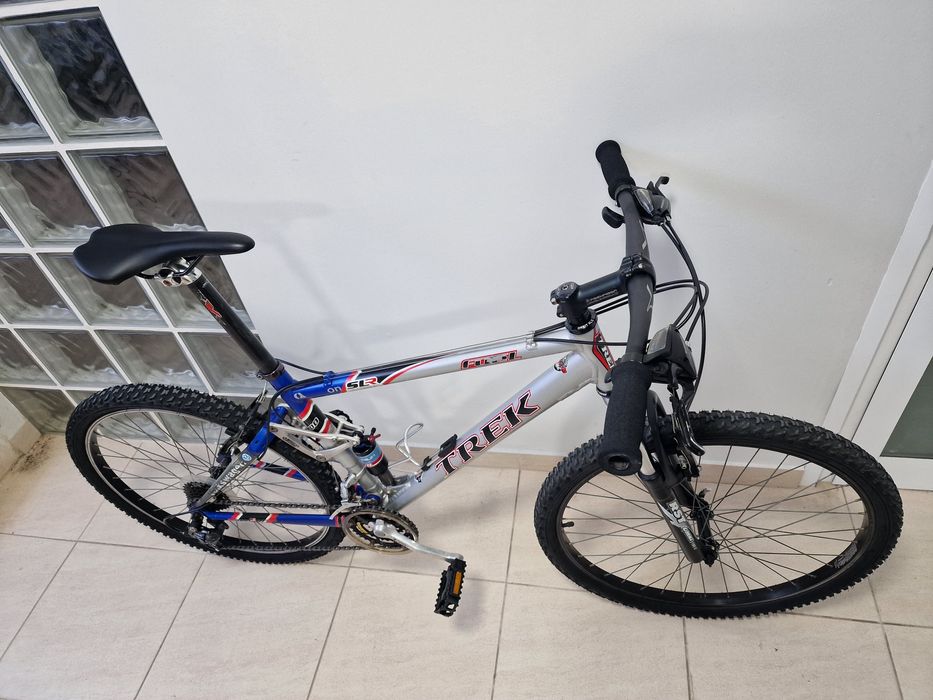 Bicicleta MTB TREK SLR 100 Full Suspension Roda 26