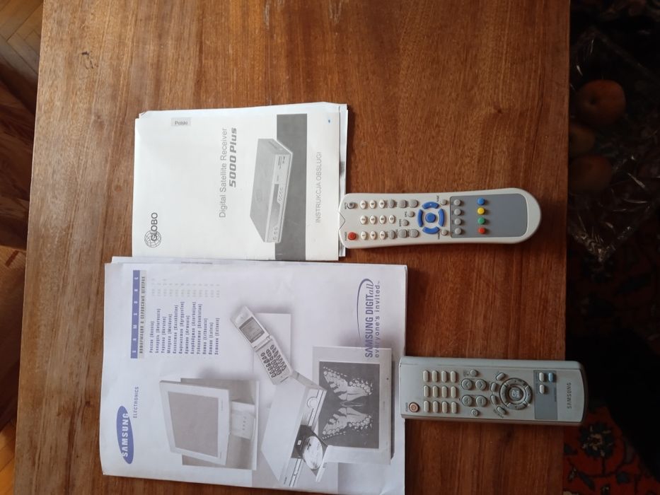 Телевізор Samsung 69 см по діагоналі.