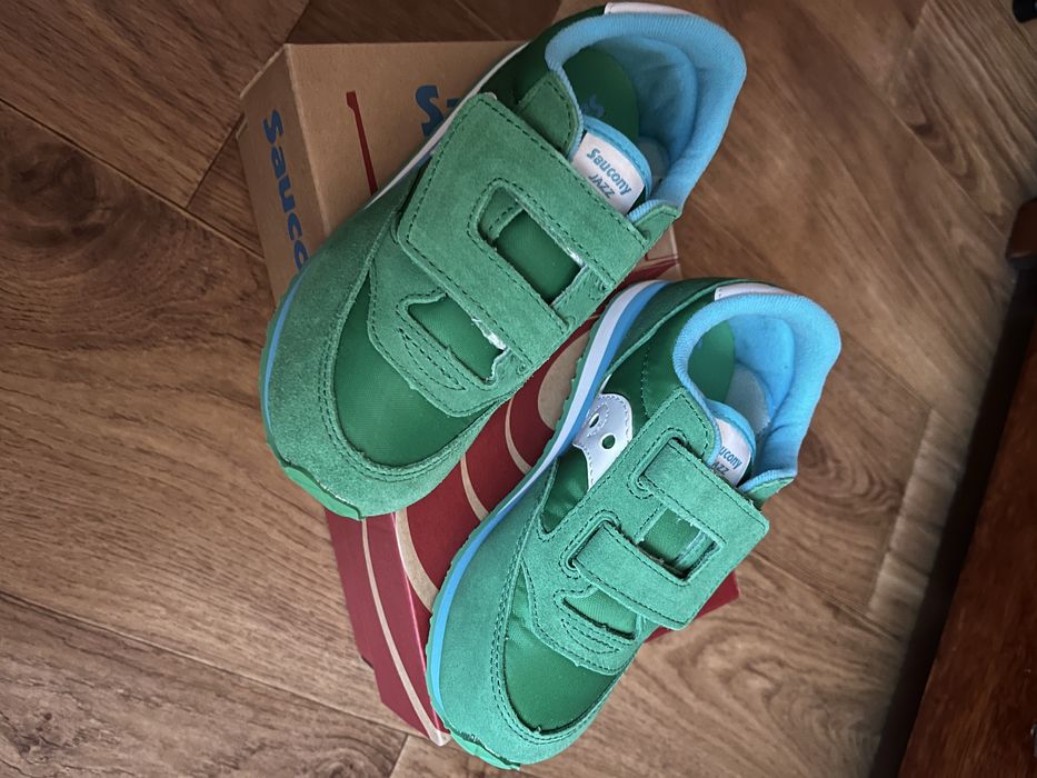 Продам кросівки.Saucony.Весна осінь.Легенькі.Розмір 21