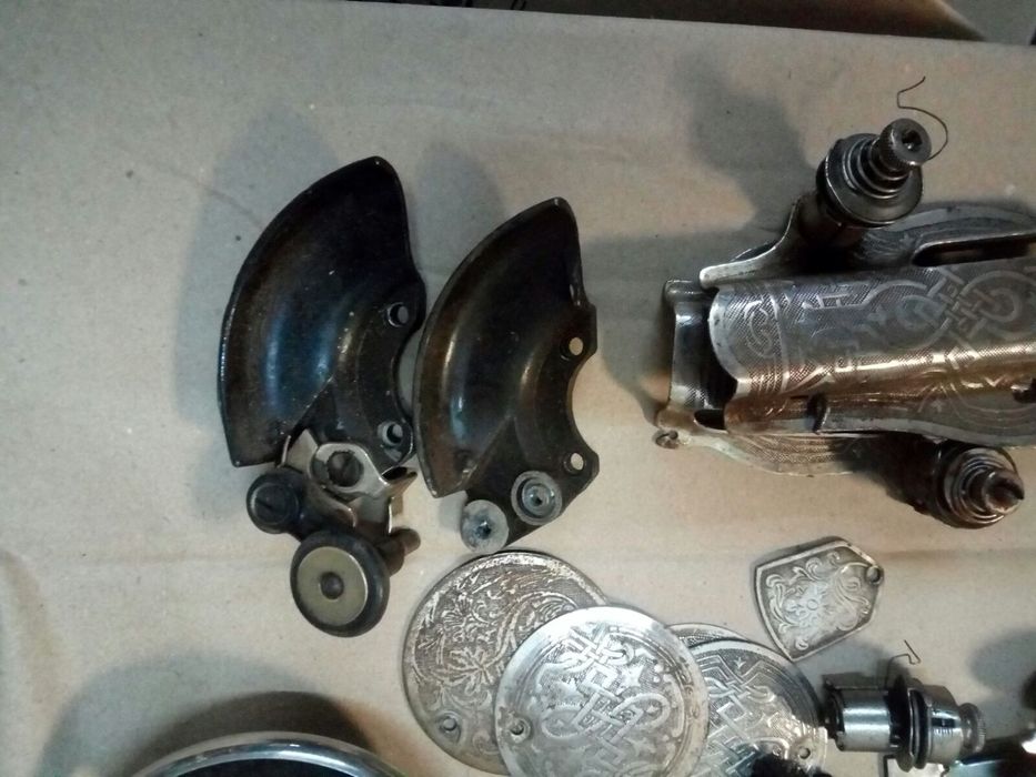 Запчасти к швейной машинке