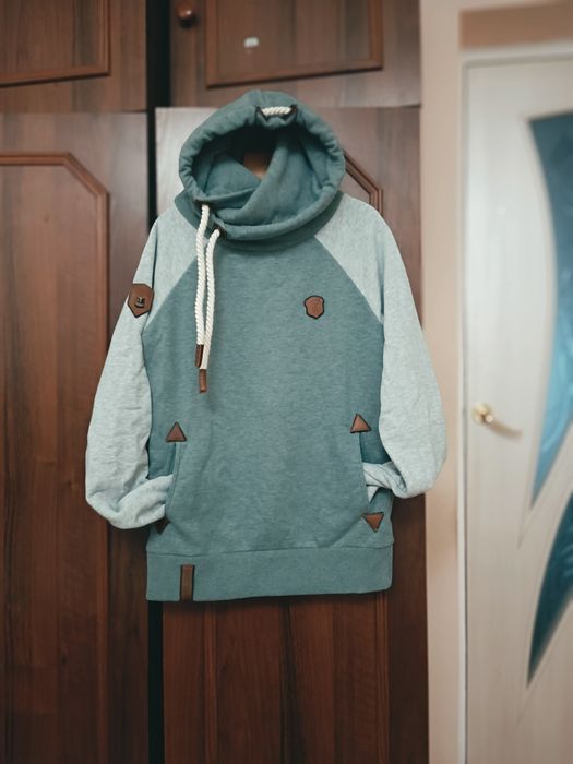 Продам худі naketano