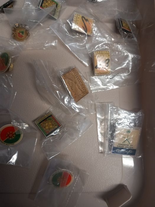 Coleção de pins portugueses
