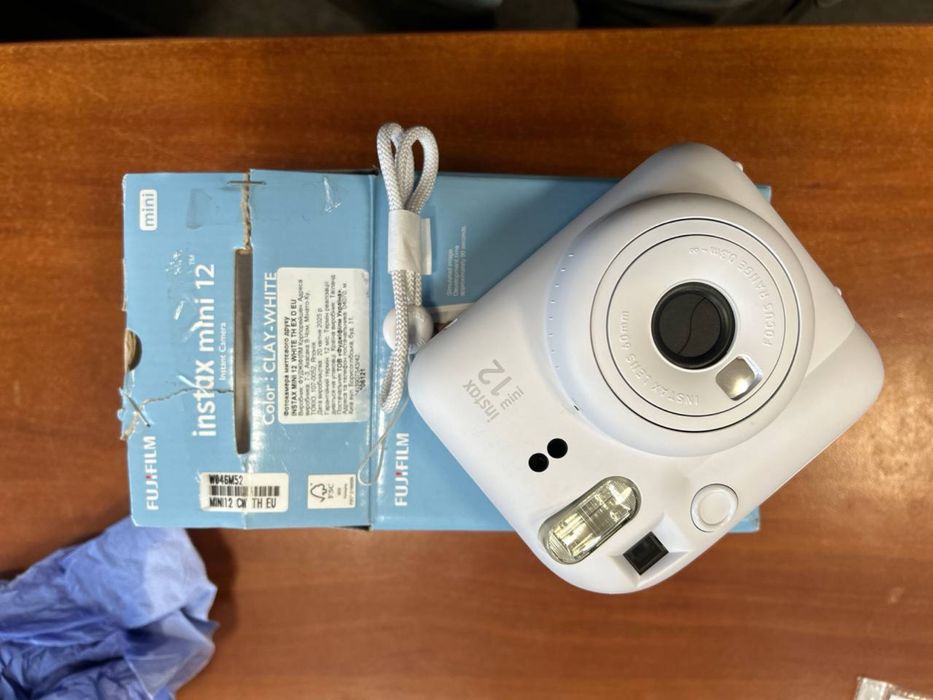 Instax mini 12 pink white