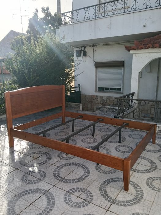 Cama de casal madeira maciça