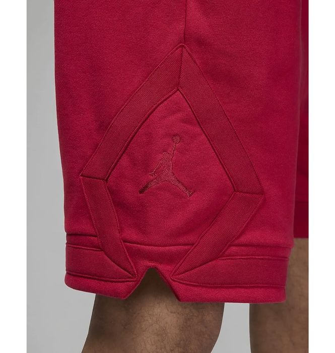 Оригінал! Шорти Jordan Essentials (червоні) (L) Нові з бірками!