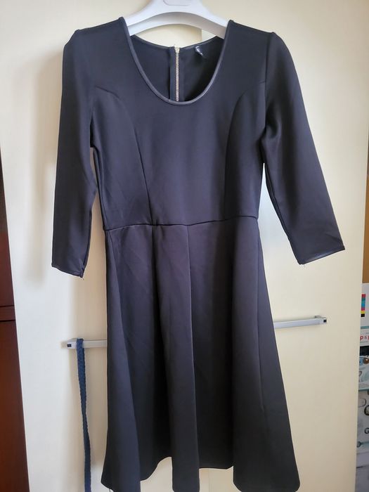 mała czarna sukienka do szkoły pracy wyjście r. M / L